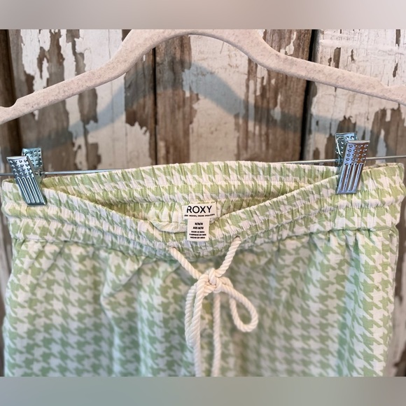 Roxy Lekeitio Beach shorts size medium - Picture 4 of 5